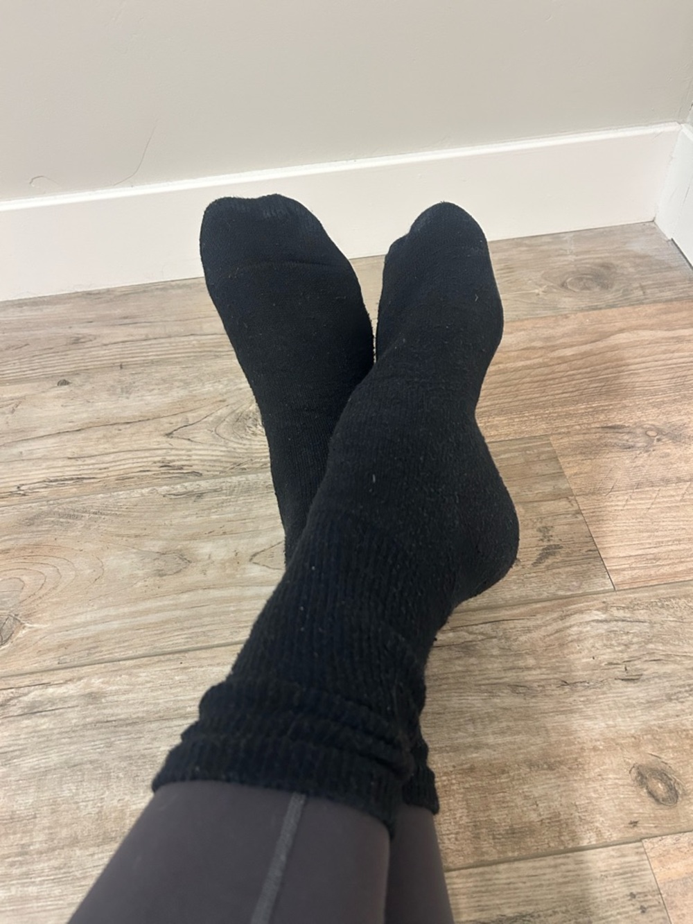 Hanes 7 Days Worn Gym Black Crew Socks - Pair - Picture 3 of 11